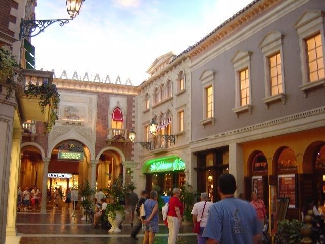 Las Vegas 2003, photograph 1