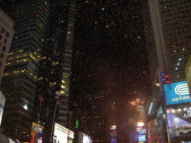 NYC New Years 2003, photograph 2
